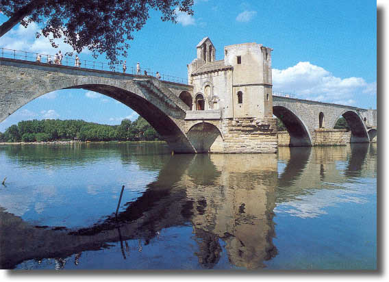 Pont Bnezet et sa chapelle